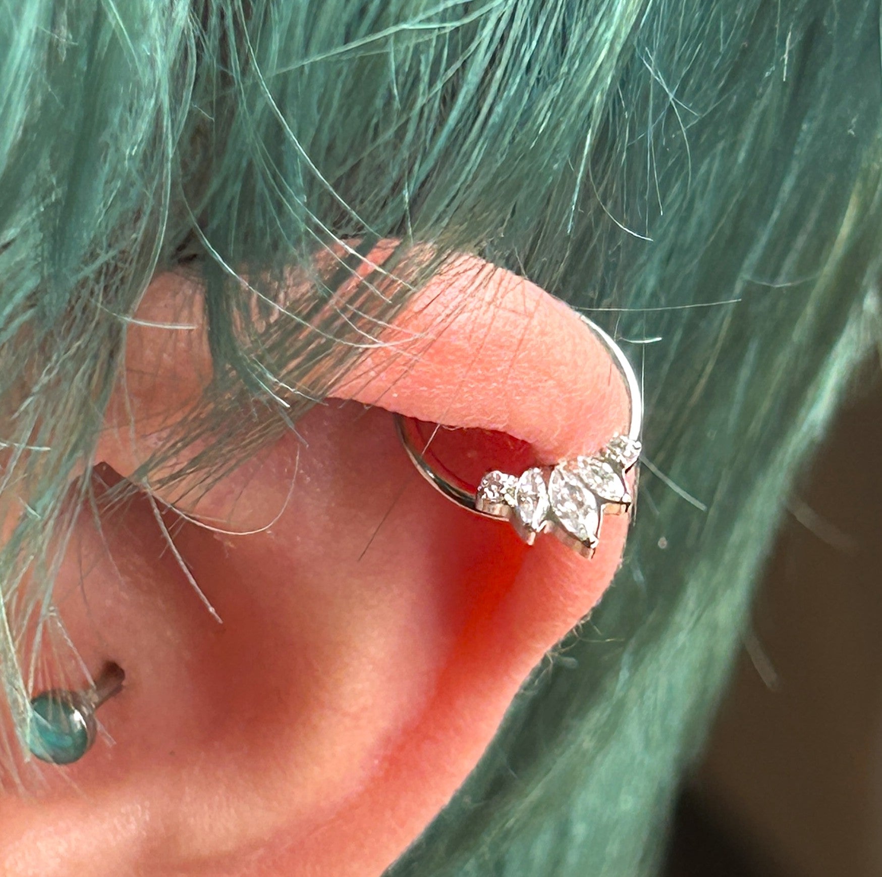 316L Steel 16g Graduated Gem Clicker