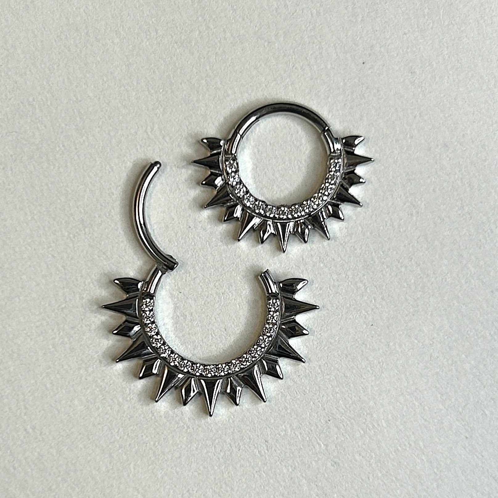 316L Steel 16g Sunburst Gem Clicker