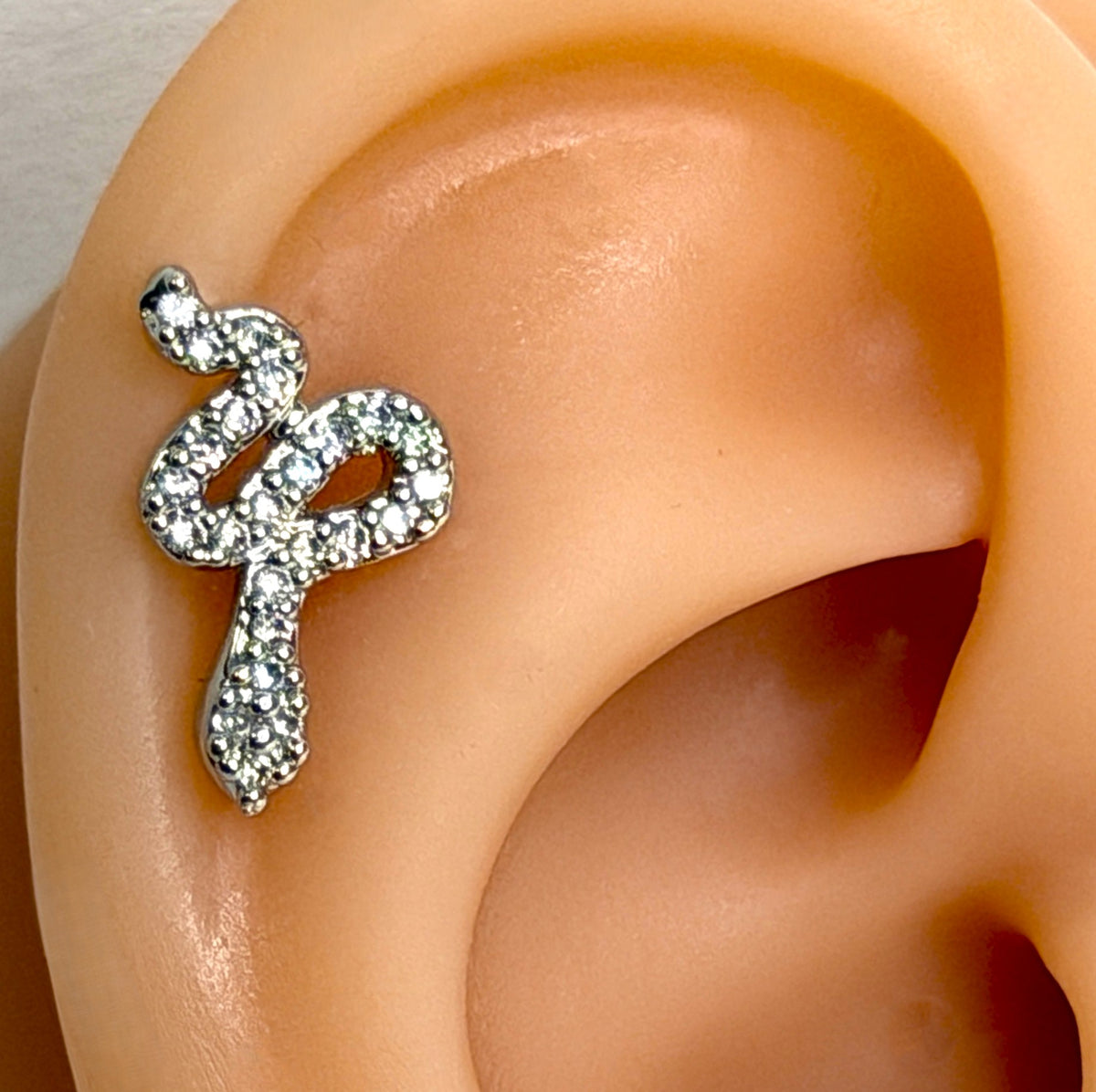 16g Steel Crystal Snake Flat Back Stud