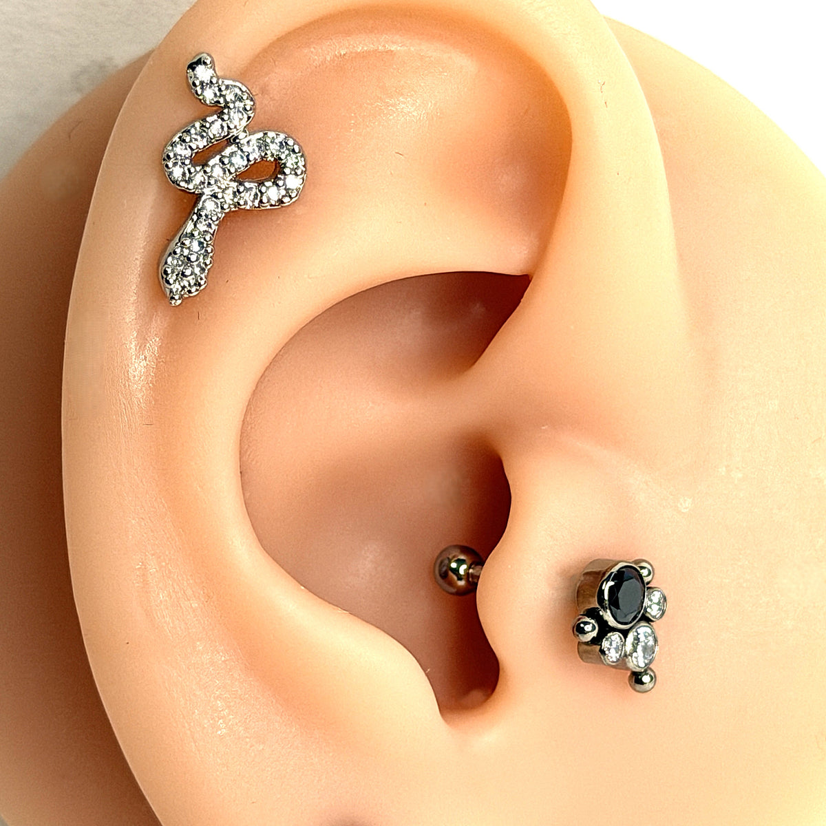 16g Steel Crystal Snake Flat Back Stud