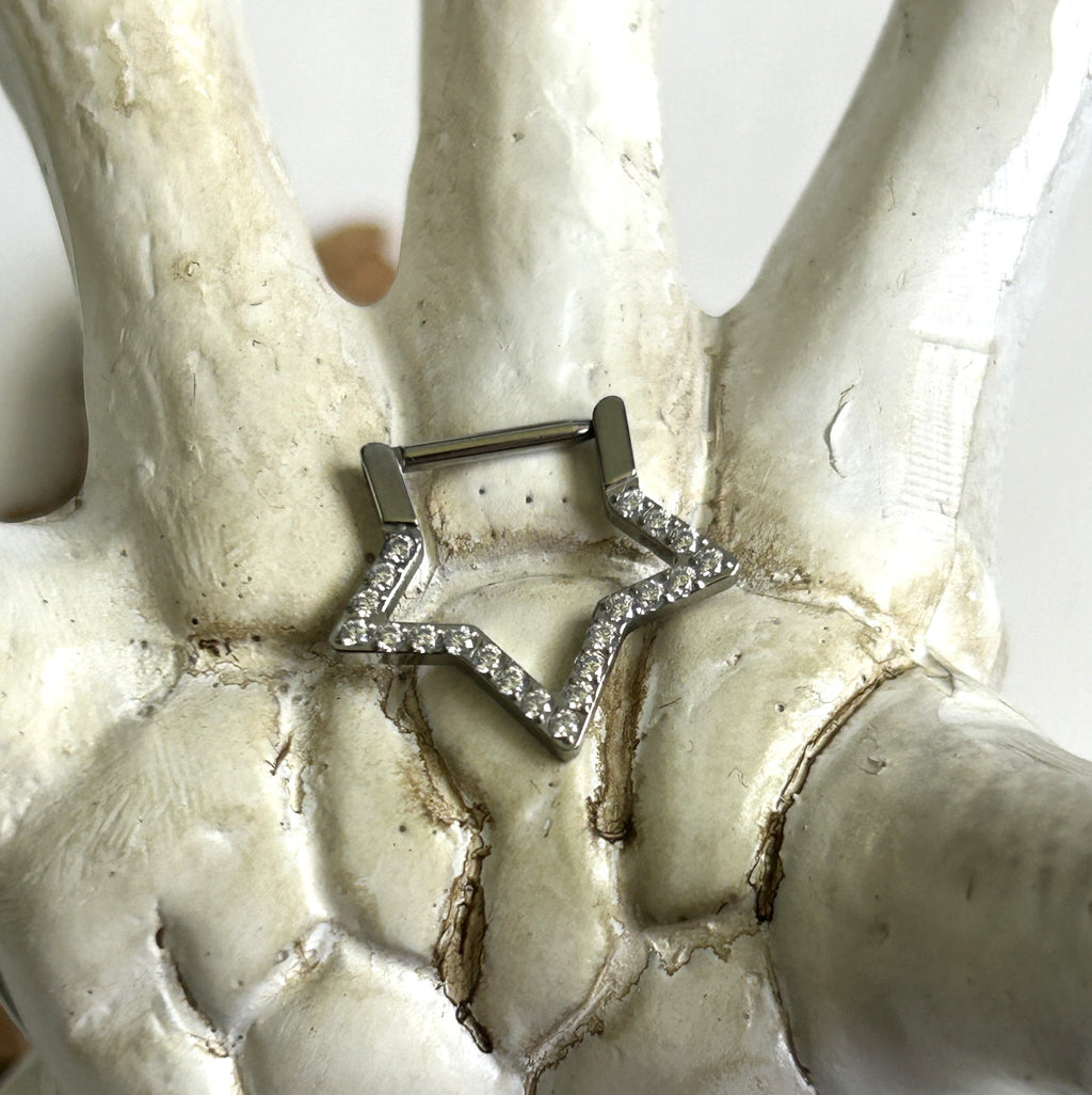 Titanium star clicker