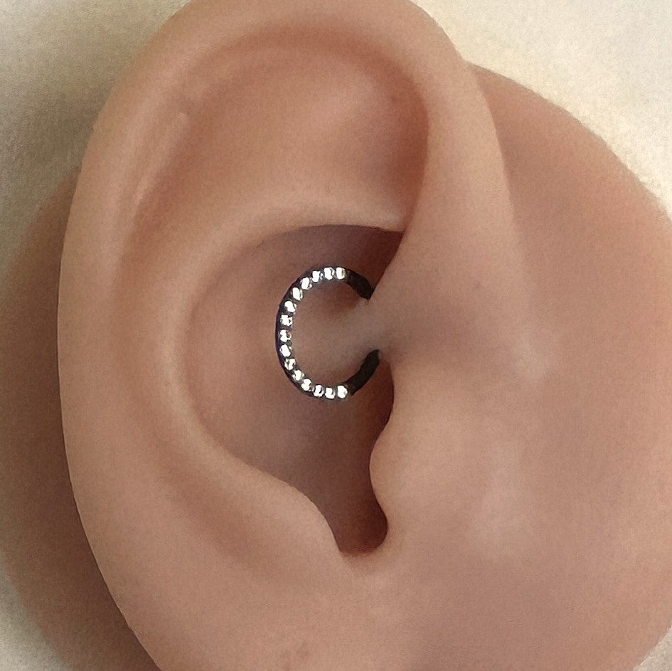 Steel Front facing gem clicker hoop