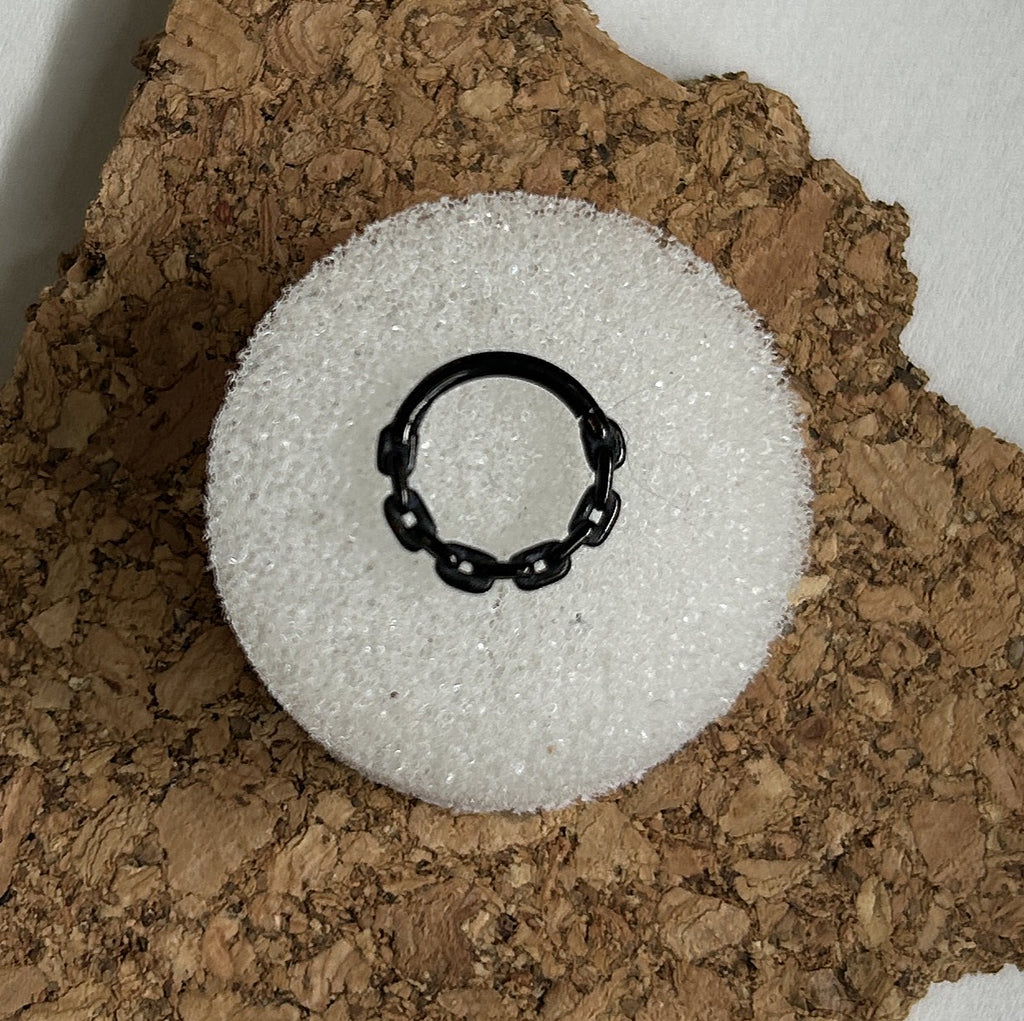Steel black chain clicker hoop