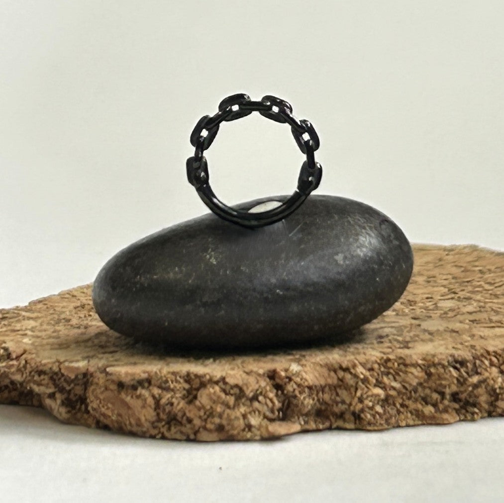 Steel black chain clicker hoop