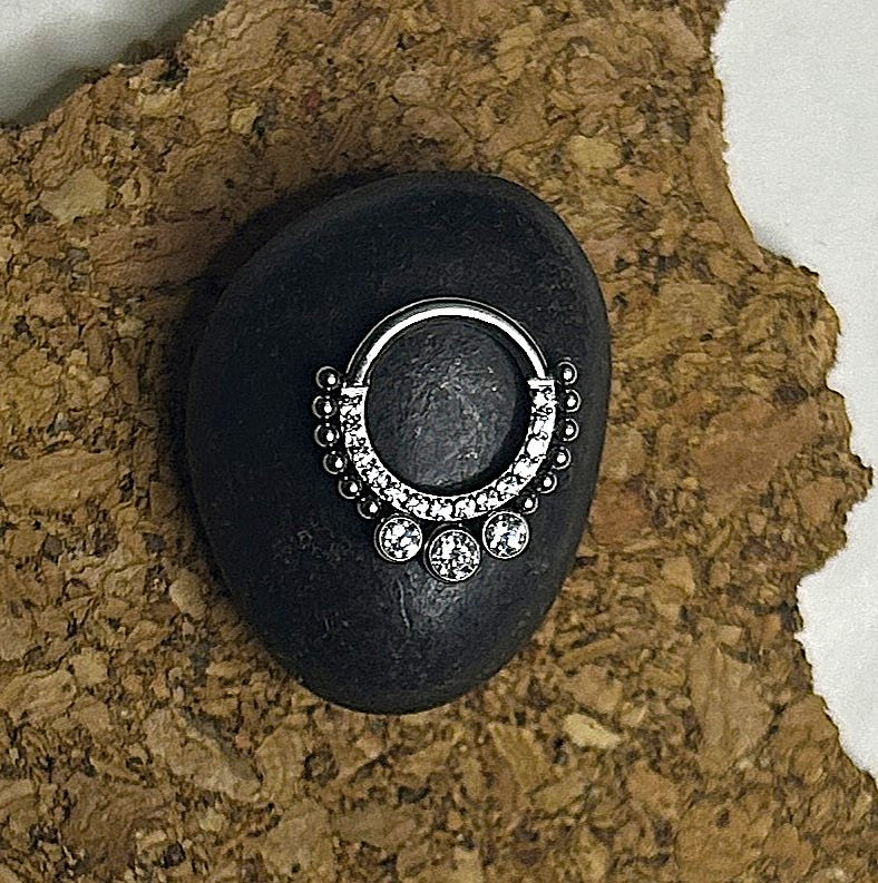 Titanium 16g Bali Gem Clicker