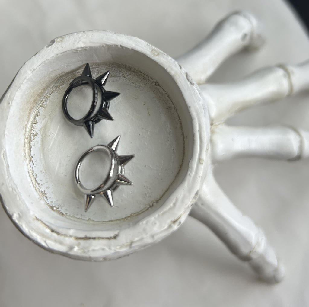 Titanium Triple Spiked Clicker Hoop