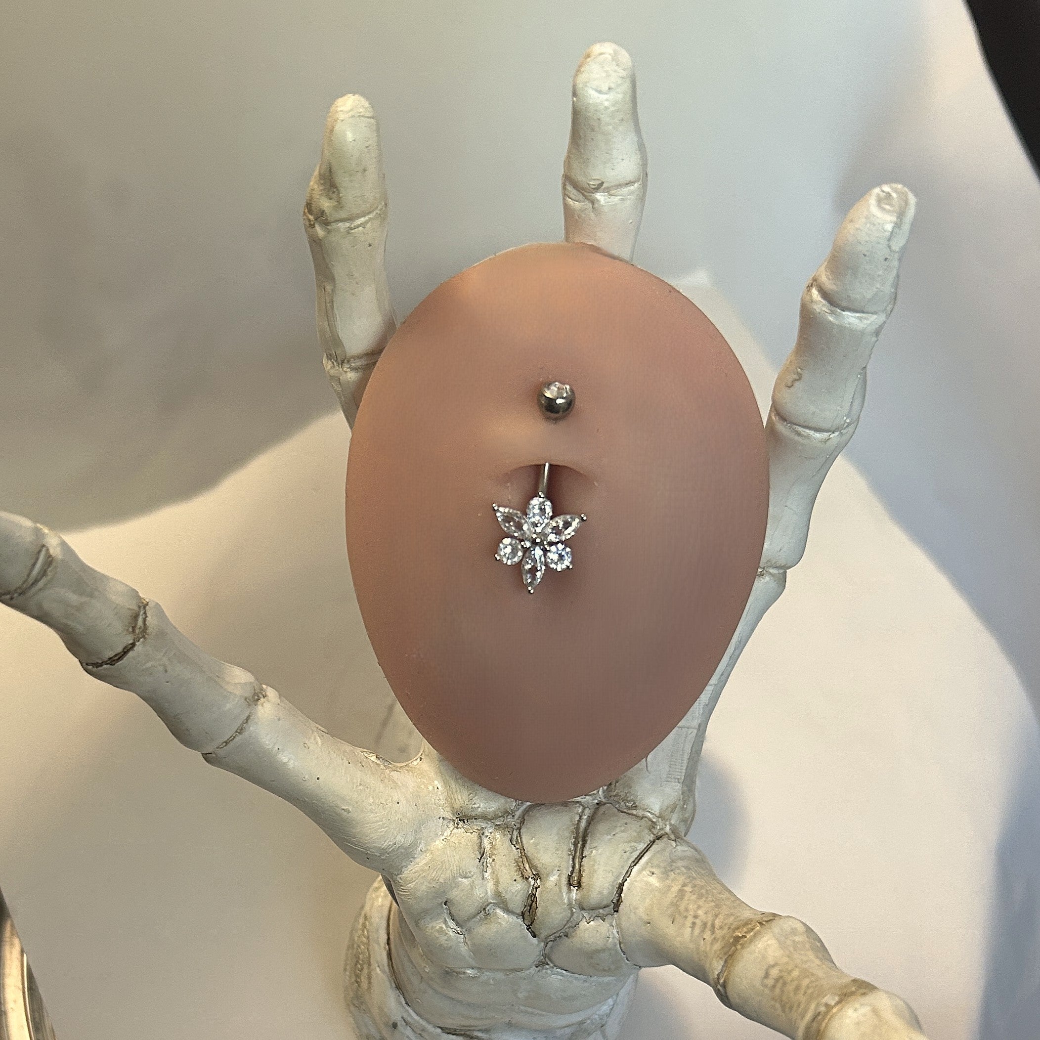Titanium Flower Belly Ring – 6-Gemstone Gold
