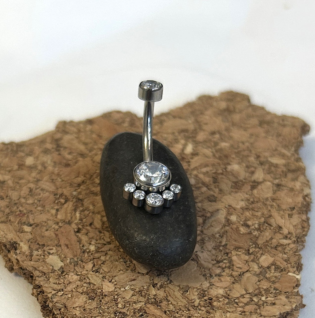 Titanium Bali-Style Belly Ring – 6mm Clear Stone with Bead Fringe