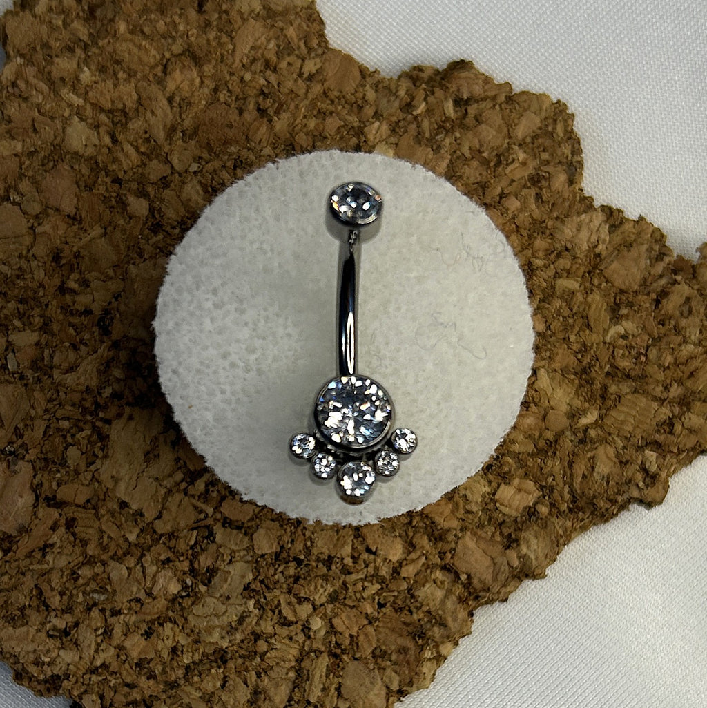 Titanium Bali-Style Belly Ring – 6mm Clear Stone with Bead Fringe