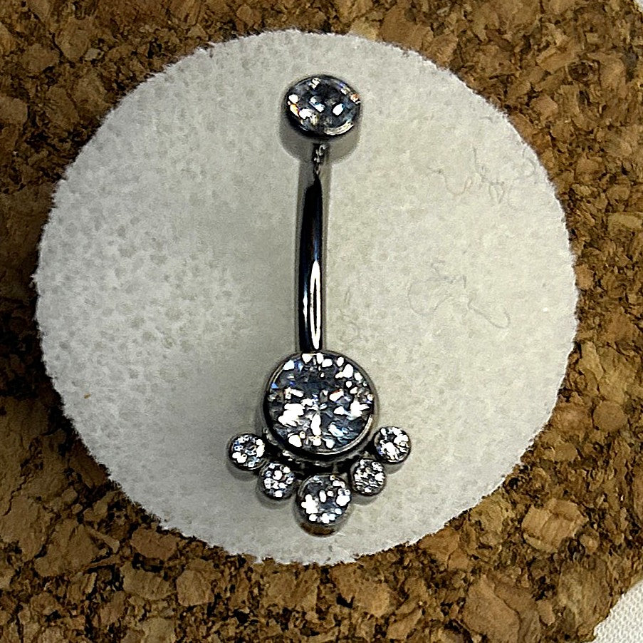 Titanium Bali-Style Belly Ring – 6mm Clear Stone with Bead Fringe