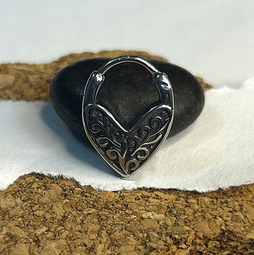 316L Steel 16g Ornate Lock Clicker