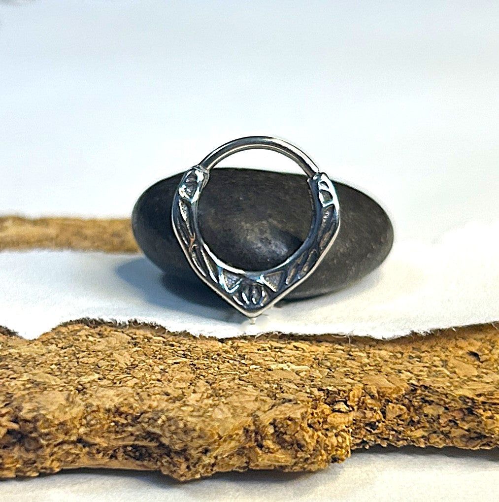 Steel Engraved Bold Clicker
