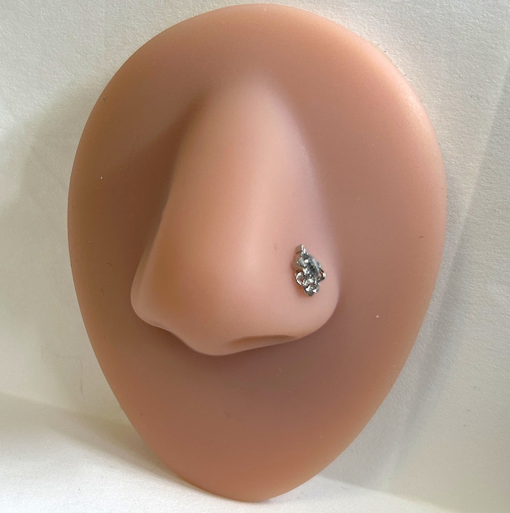 Ornate Medallion Nose Ring with Chain Detail — Steel L-Bend