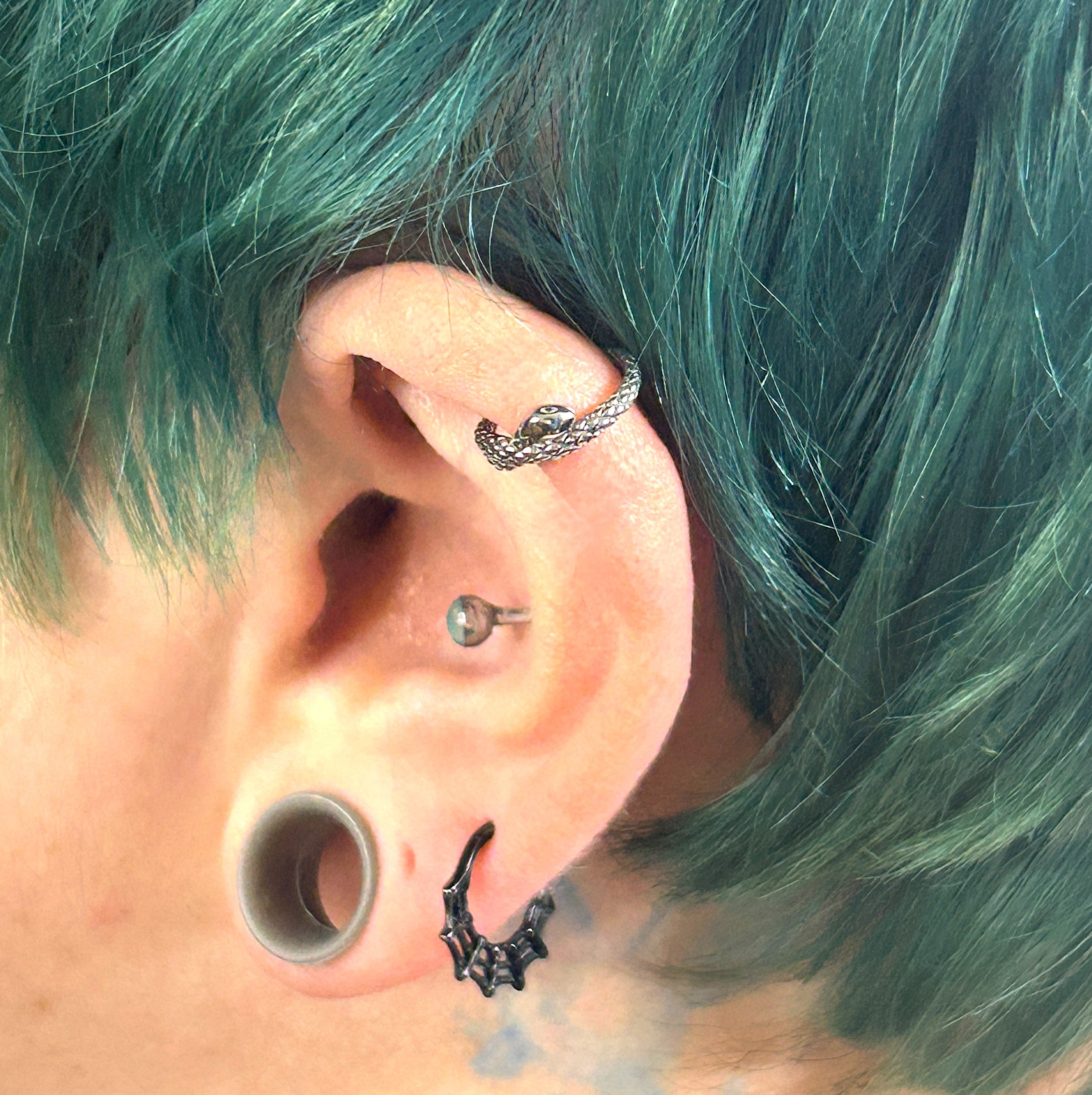316L Steel 16g Snake Clicker