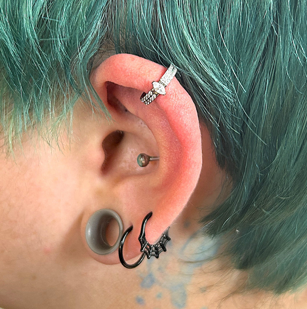Titanium 16g Marquise Gem Clicker