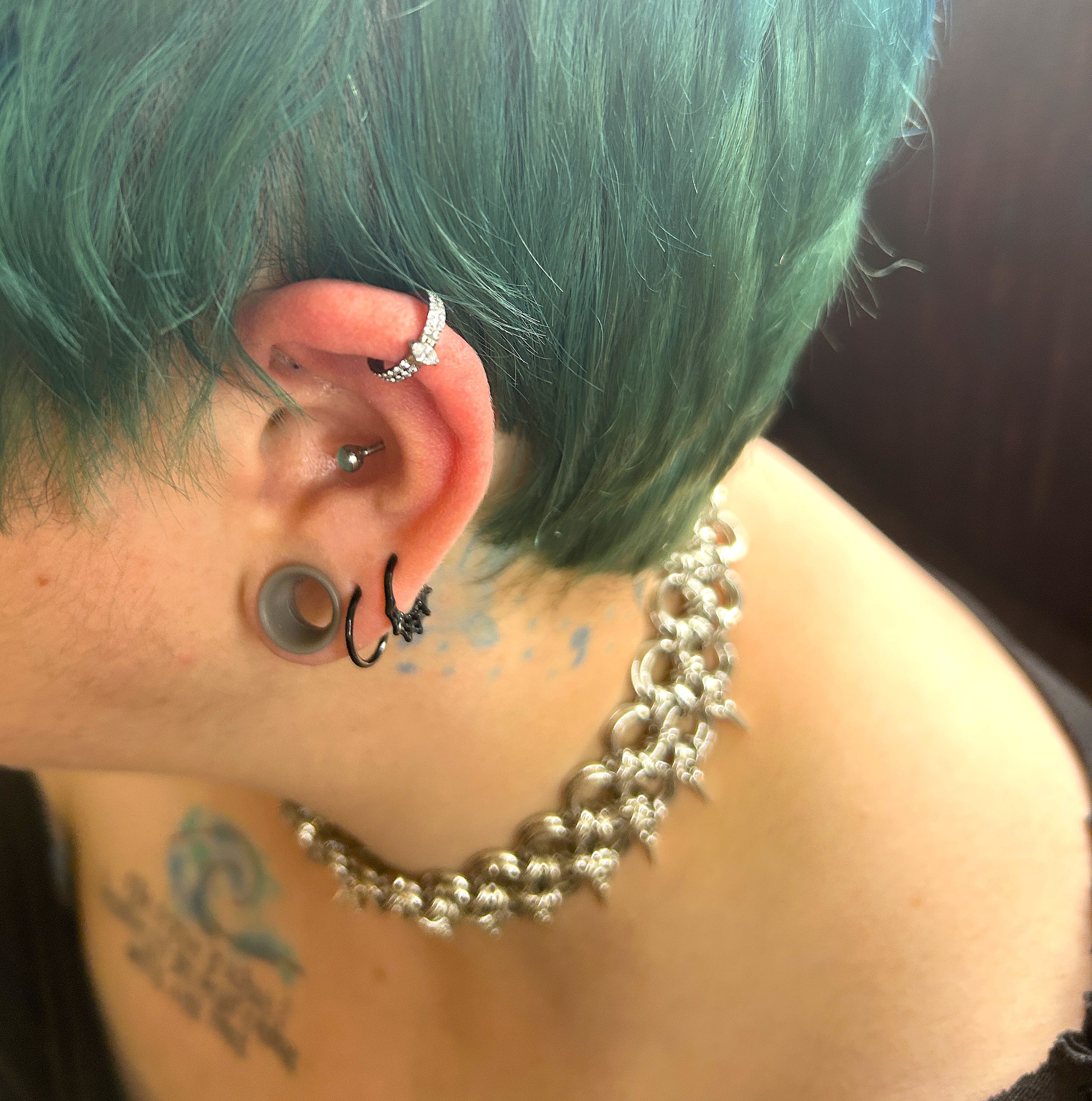 Titanium 16g Marquise Gem Clicker